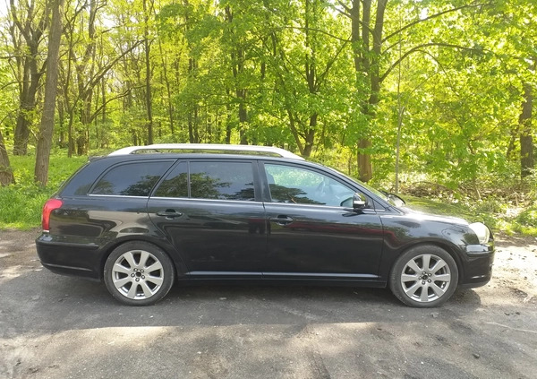 Toyota Avensis cena 15900 przebieg: 267000, rok produkcji 2009 z Turek małe 781